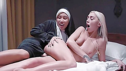 Milf & hornyers getting off