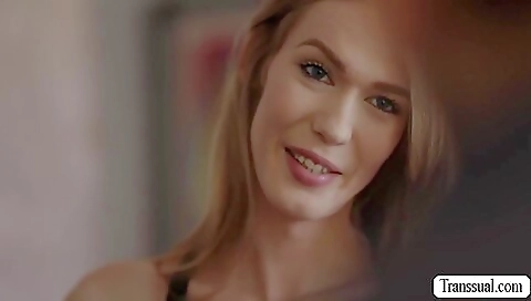 Horny slutda veronaour ridiculous katy in bed to fuck