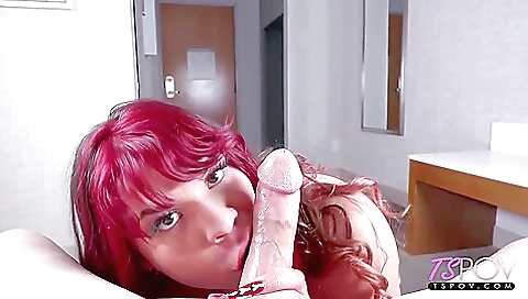 Mature woman has a double penetration